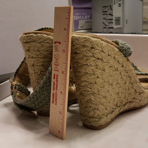 Nine West wedges - Picture 2 of 8